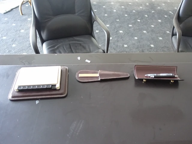 Inhoud bureau - afbeelding 8 van  13