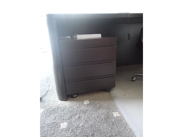 Inhoud bureau - afbeelding 13 van  13