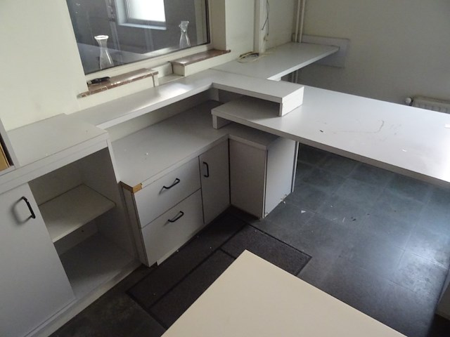 Inhoud bureau - afbeelding 5 van  6