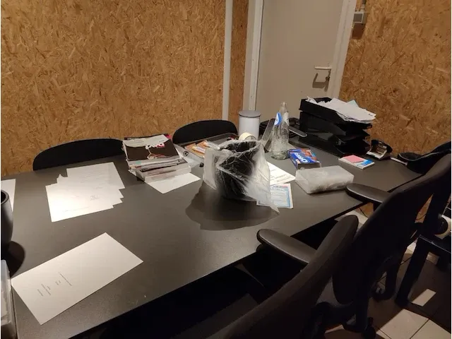 Inhoud bureau - afbeelding 8 van  22