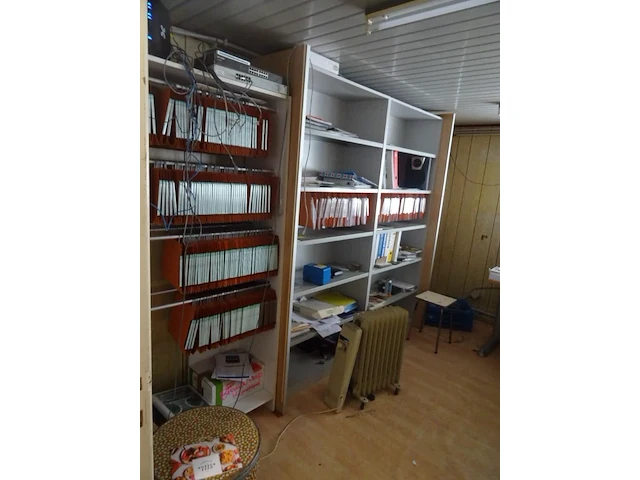 Inhoud bureauruimte+ garage - afbeelding 2 van  32