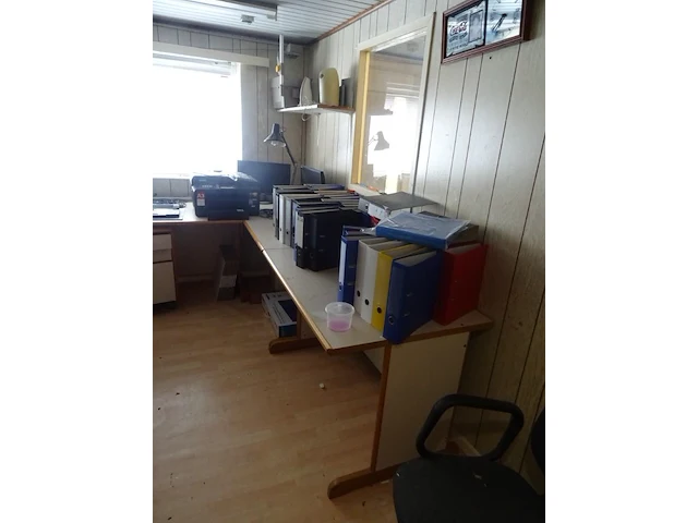 Inhoud bureauruimte+ garage - afbeelding 10 van  32