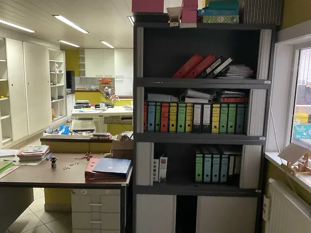 Inhoud bureel + woongedeelte garage - afbeelding 5 van  6