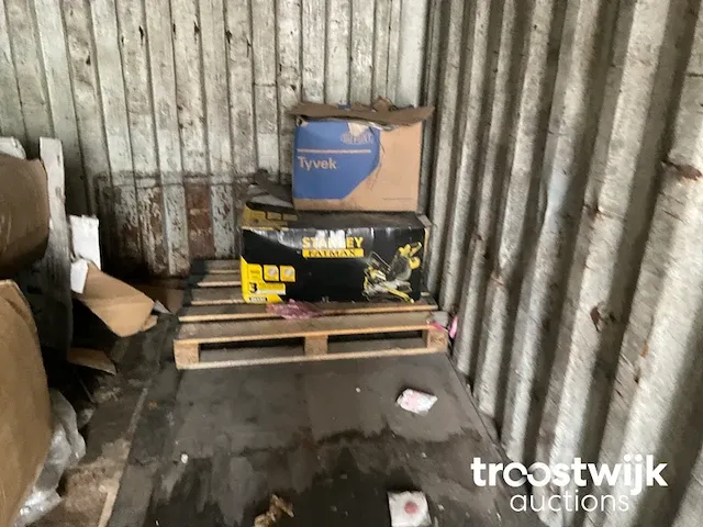 Inhoud container - afbeelding 4 van  4