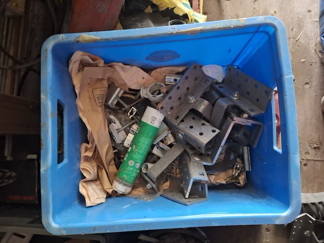 Inhoud container - afbeelding 15 van  50
