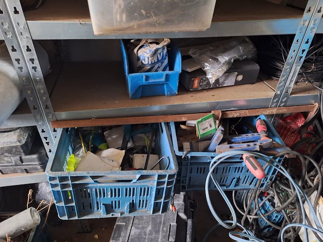 Inhoud container - afbeelding 21 van  50