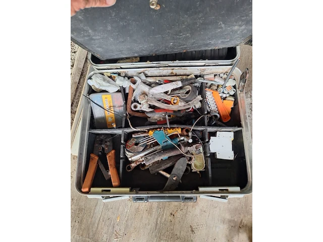 Inhoud container - afbeelding 32 van  50