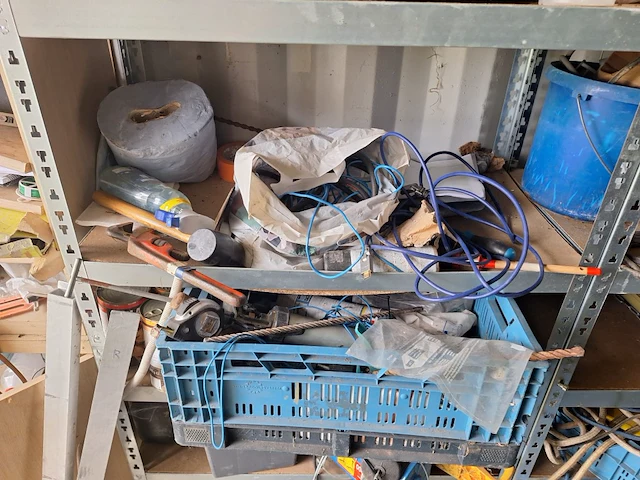 Inhoud container - afbeelding 37 van  50