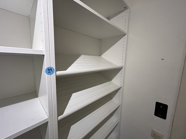 Inhoud dressing - alle kasten links en rechts - afbeelding 5 van  5