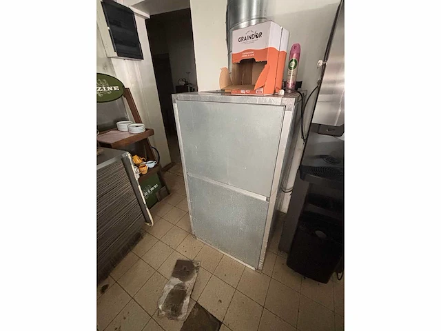 Inhoud horeca kebab zaak - afbeelding 14 van  64