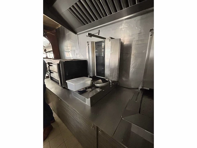 Inhoud horeca kebab zaak - afbeelding 17 van  64