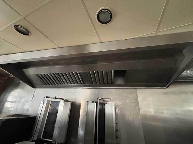 Inhoud horeca kebab zaak - afbeelding 18 van  64