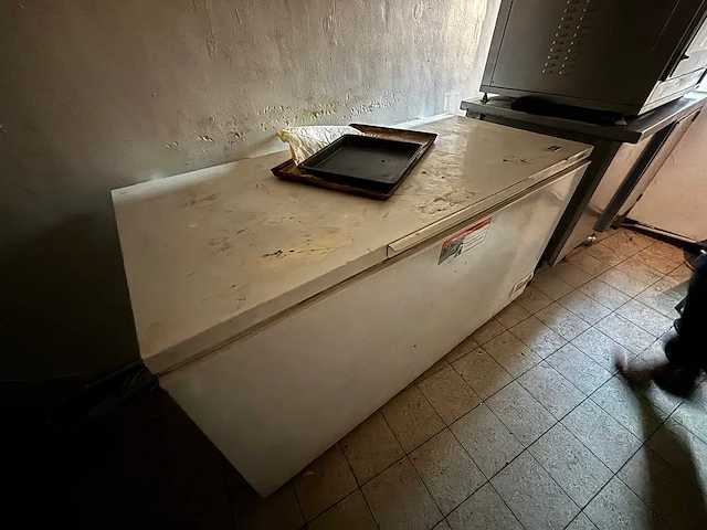 Inhoud horeca kebab zaak - afbeelding 29 van  64
