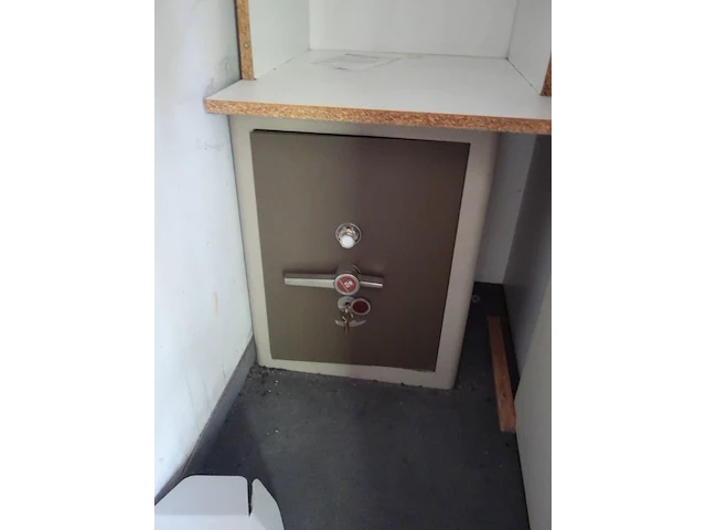 Inhoud kamer + kluis fichet-bauche - afbeelding 6 van  7