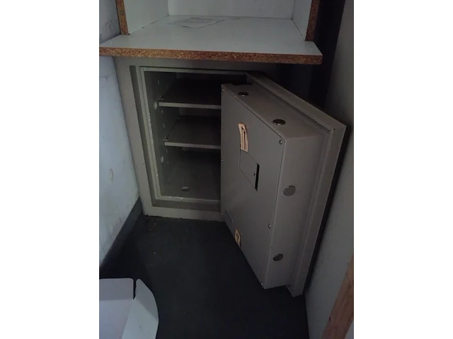 Inhoud kamer + kluis fichet-bauche - afbeelding 7 van  7