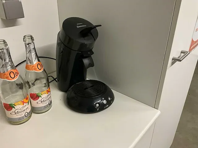 Inhoud kantine lokaal - afbeelding 9 van  12