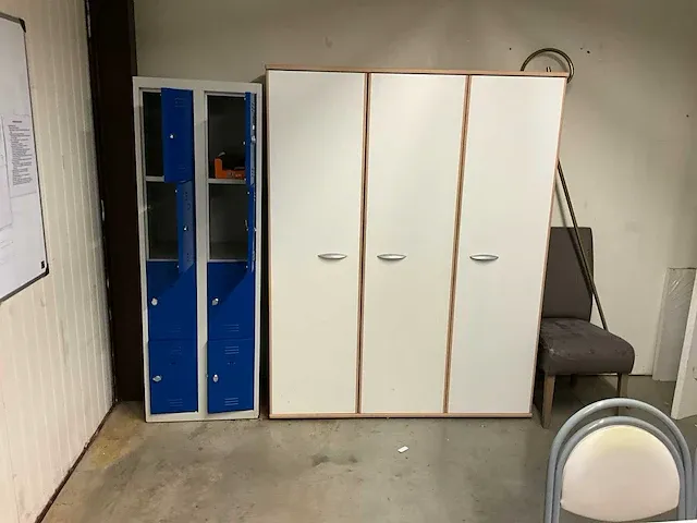 Inhoud kantine lokaal - afbeelding 10 van  12
