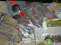 Inhoud kar div materialen - afbeelding 7 van  8