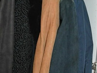 Inhoud kast div jassen - afbeelding 3 van  4