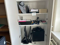 Inhoud kast - afbeelding 1 van  6