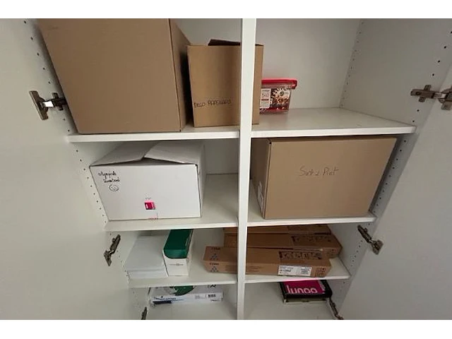 Inhoud kast - afbeelding 4 van  8