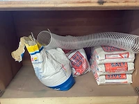 Inhoud kast - afbeelding 1 van  4