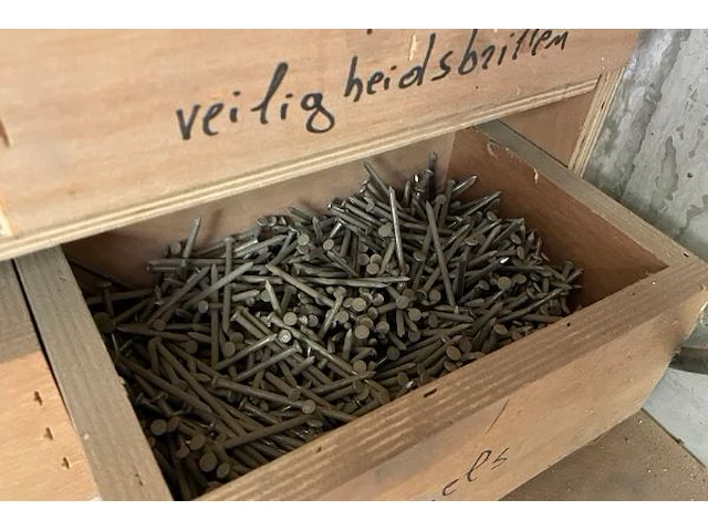 Inhoud kast - afbeelding 9 van  10