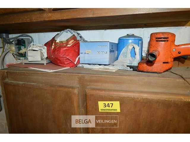 Inhoud kast - afbeelding 1 van  4