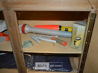 Inhoud kast - afbeelding 2 van  4
