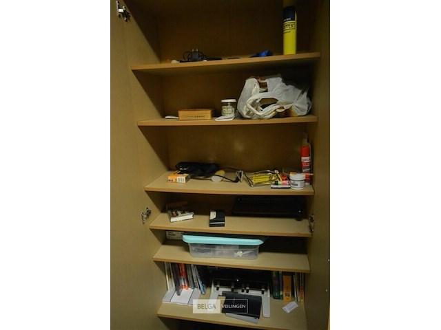 Inhoud kast - afbeelding 1 van  4