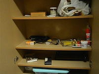 Inhoud kast - afbeelding 1 van  4