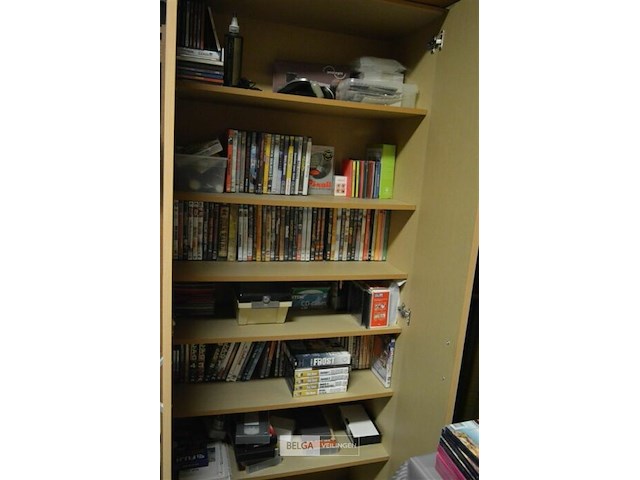 Inhoud kast - afbeelding 1 van  4