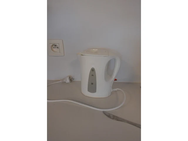 Inhoud kasten + microgolf - afbeelding 3 van  11