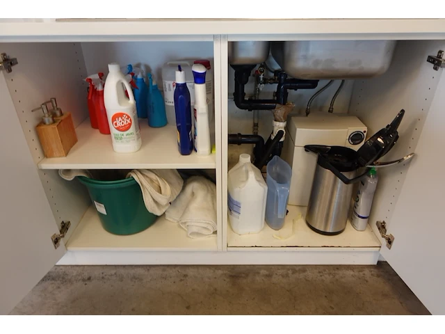 Inhoud kasten + microgolf - afbeelding 9 van  11