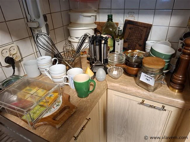Inhoud keuken - afbeelding 1 van  7