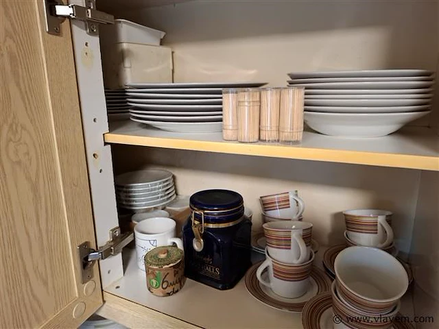 Inhoud keuken - afbeelding 2 van  7