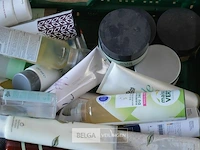 Inhoud kist diverse goederen - afbeelding 4 van  4