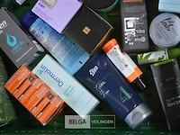 Inhoud kist diverse goederen - afbeelding 3 van  4