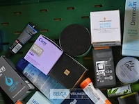 Inhoud kist diverse goederen - afbeelding 4 van  4