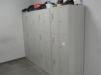 Inhoud kleedkamer - afbeelding 3 van  5