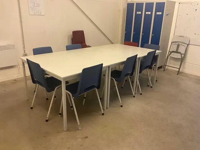 Inhoud kleedkamers en kantine - afbeelding 6 van  10