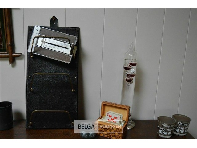 Inhoud lade div deco materialen - afbeelding 2 van  6