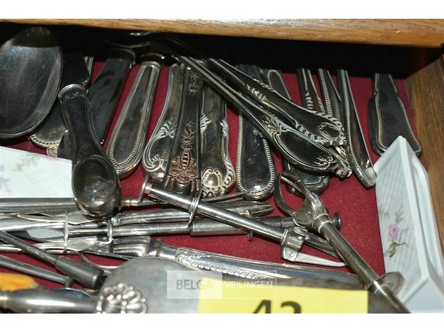 Inhoud lade zilverwerk - afbeelding 4 van  5