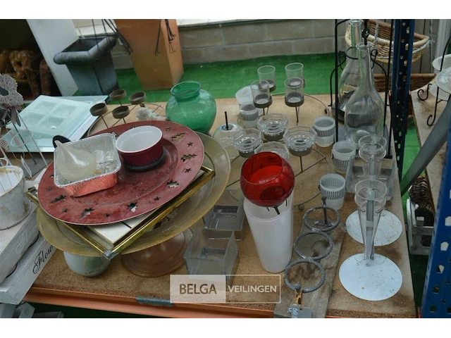 Inhoud legger div deco materialen - afbeelding 2 van  4