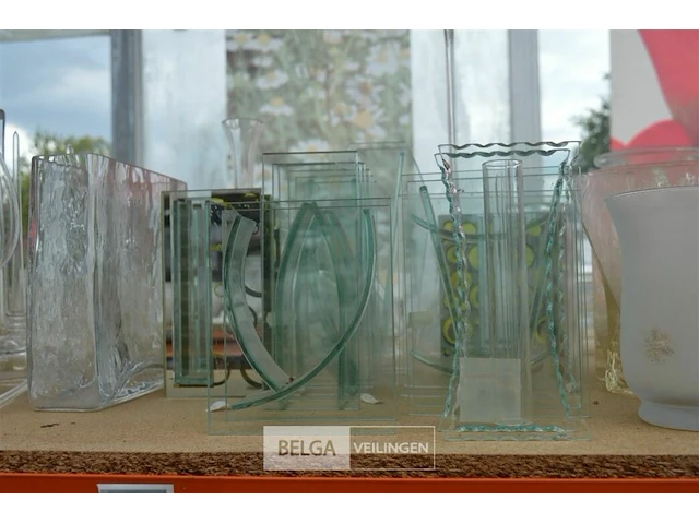 Inhoud legger div deco materialen - afbeelding 4 van  5
