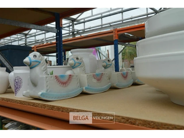 Inhoud legger div deco materialen - afbeelding 3 van  5