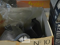 Inhoud legger partij div. filters en maskers - afbeelding 2 van  5