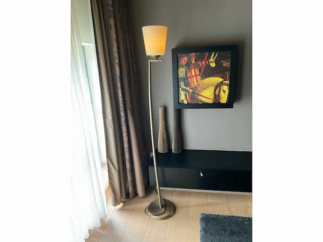Inhoud luxe hotelkamer suite 309 - afbeelding 27 van  52