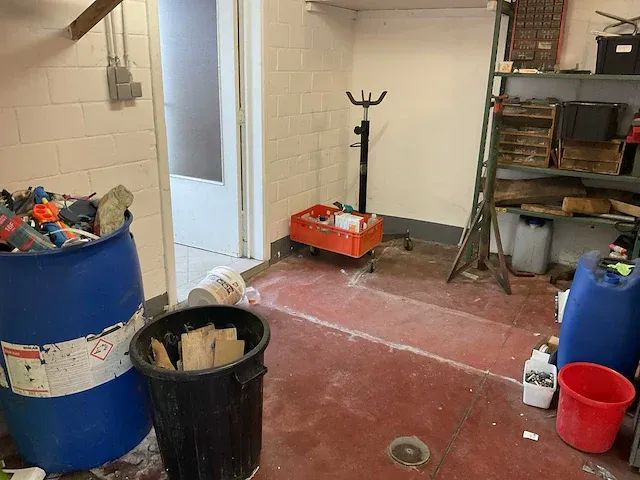 Inhoud magazijn garage - afbeelding 6 van  7