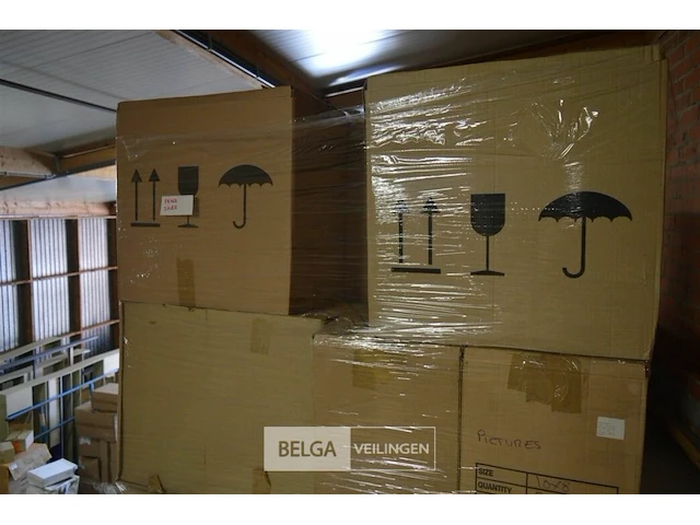 Inhoud pallet ±18 dozen fotokaders div printen - afbeelding 2 van  3